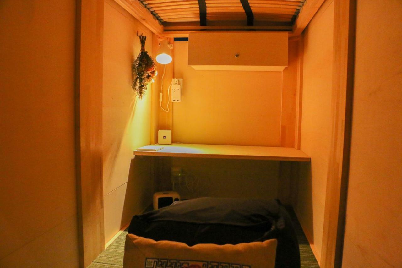 Konyamachi Guest House Kuku تاكاماتسو المظهر الخارجي الصورة